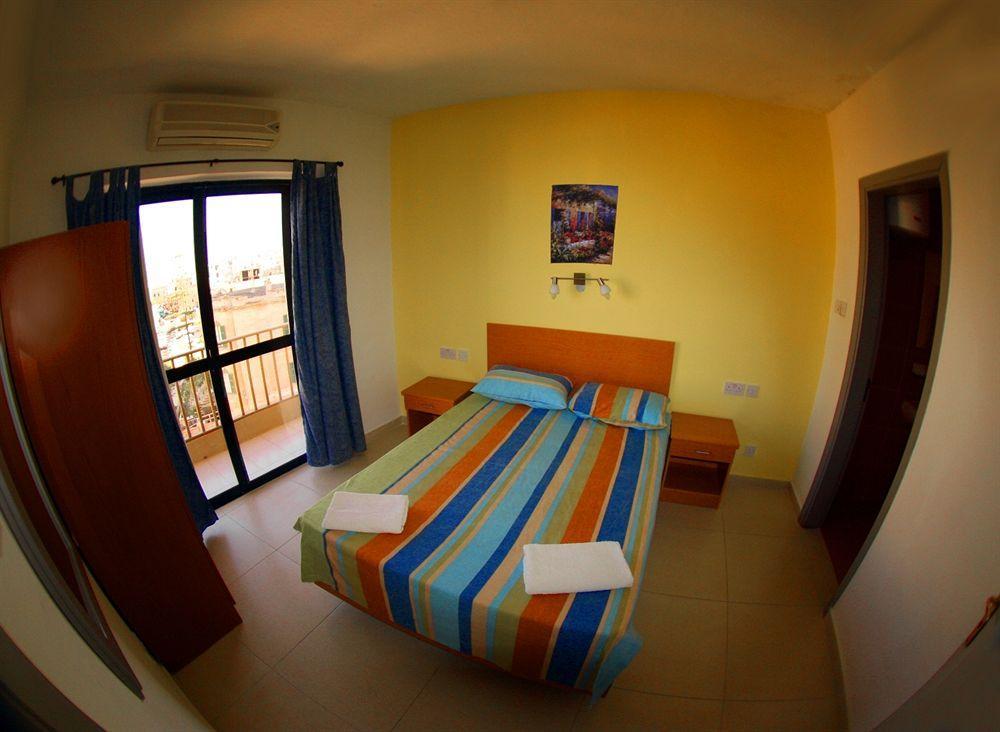 Burlington Apartments San Ġiljan Kültér fotó