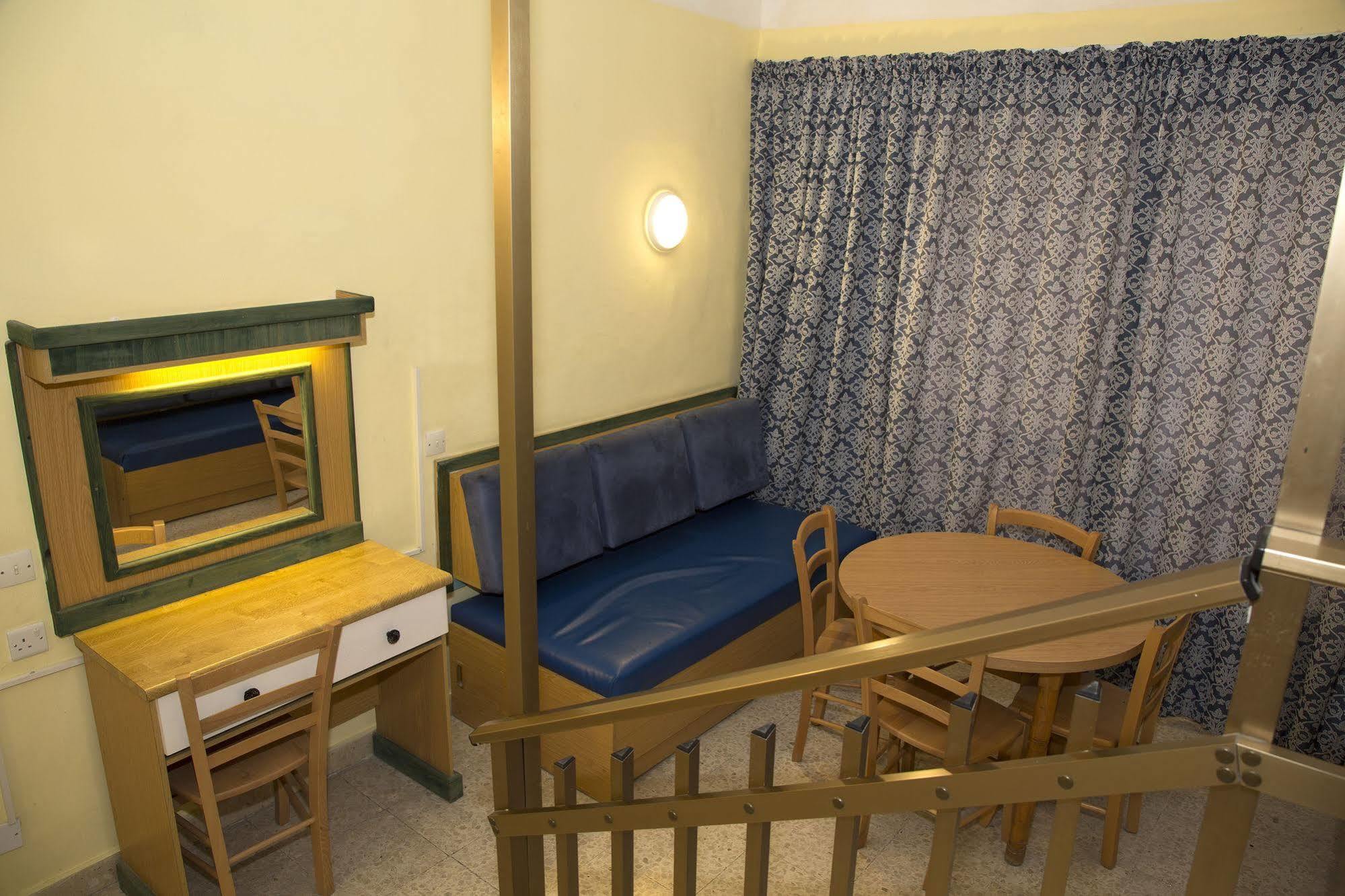 Burlington Apartments San Ġiljan Kültér fotó