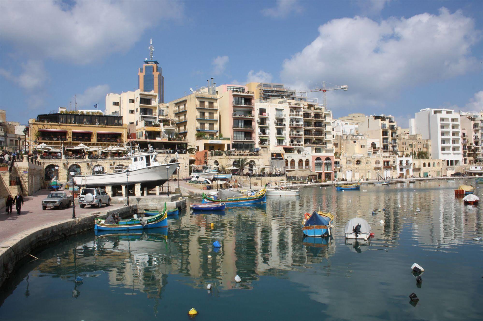 Burlington Apartments San Ġiljan Kültér fotó