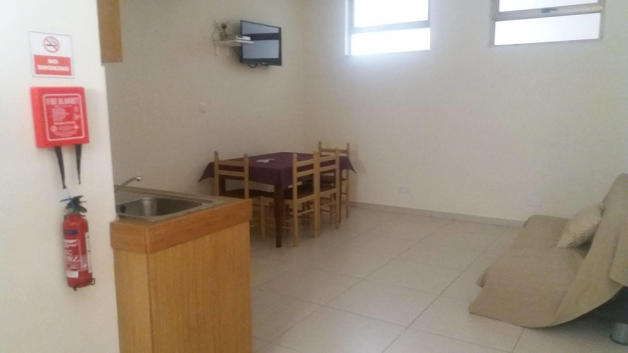 Burlington Apartments San Ġiljan Kültér fotó