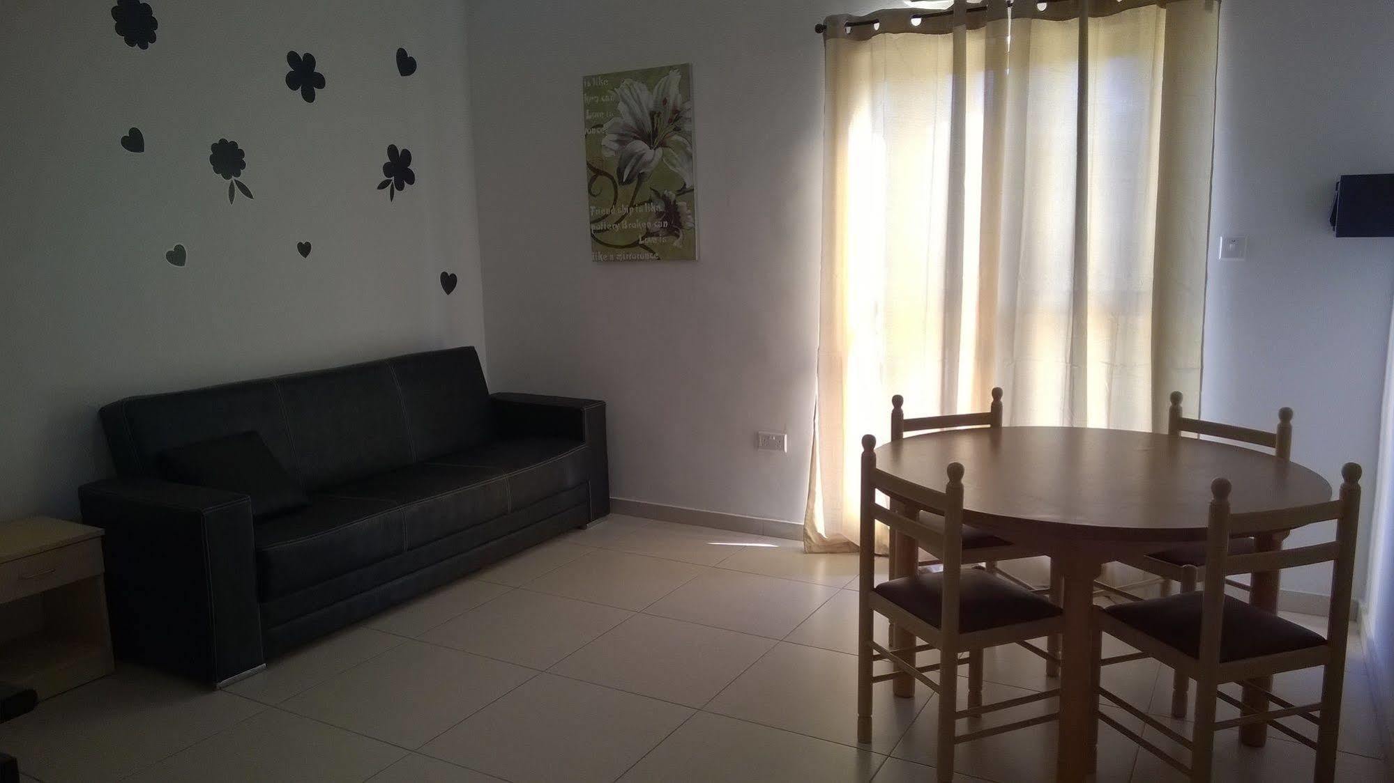 Burlington Apartments San Ġiljan Kültér fotó